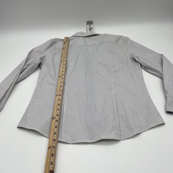 New CHICO's Shirt Stripe Surprise Long Sleeve Button Up Shirt Womens Size 2 / L - Picture 5 of 6
